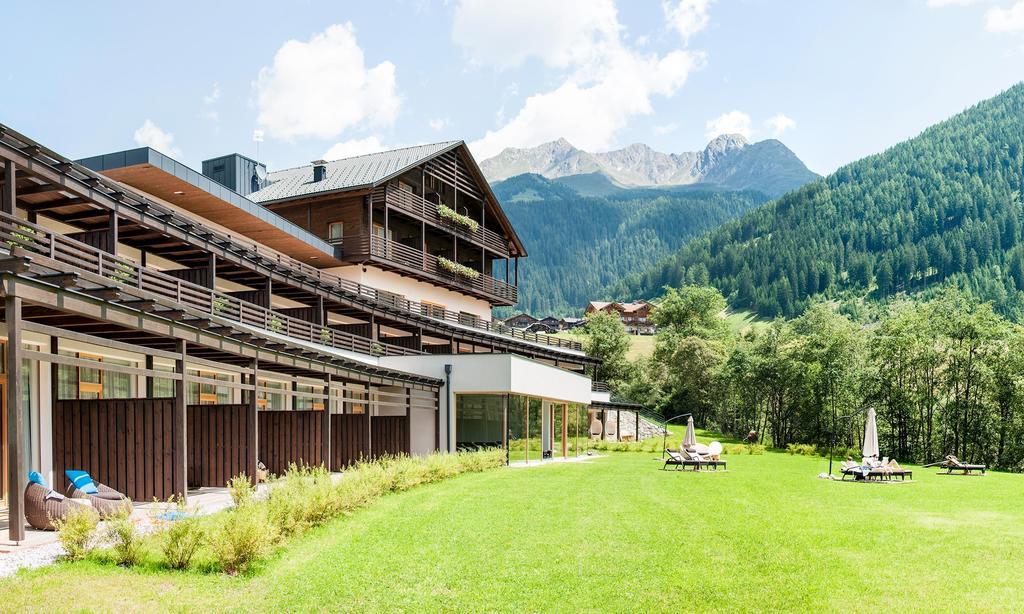 La Casies Mountain Hotel Santa Maddalena in Casies Esterno foto